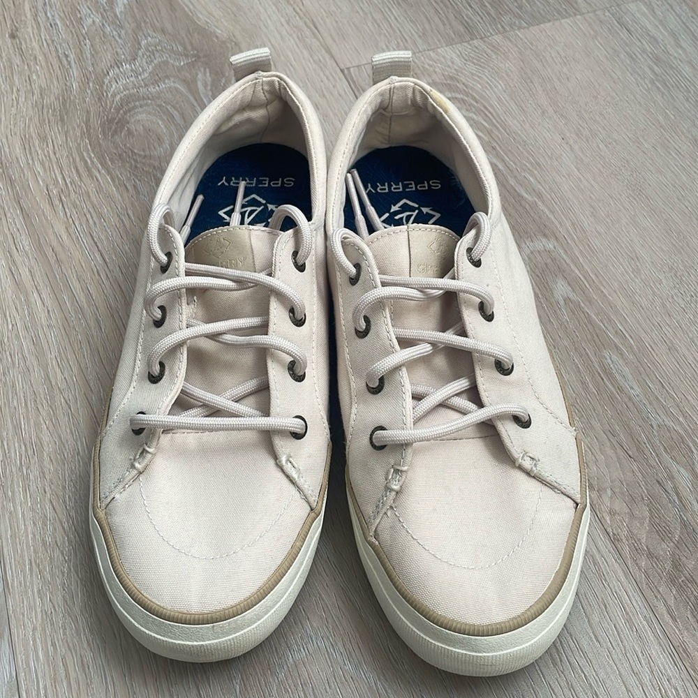 Sperry women’s canvas neutral tie up sneaker